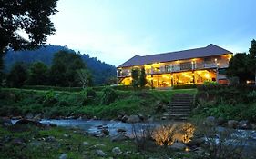 Akantuka Homestay